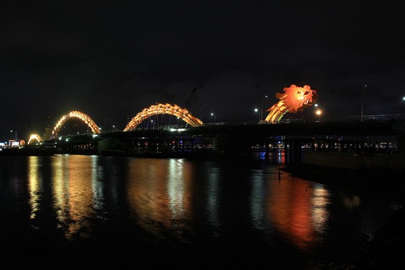  สะพาน Rồng - ไฮไลต์ใหม่ของนคร ดานัง - ảnh 2